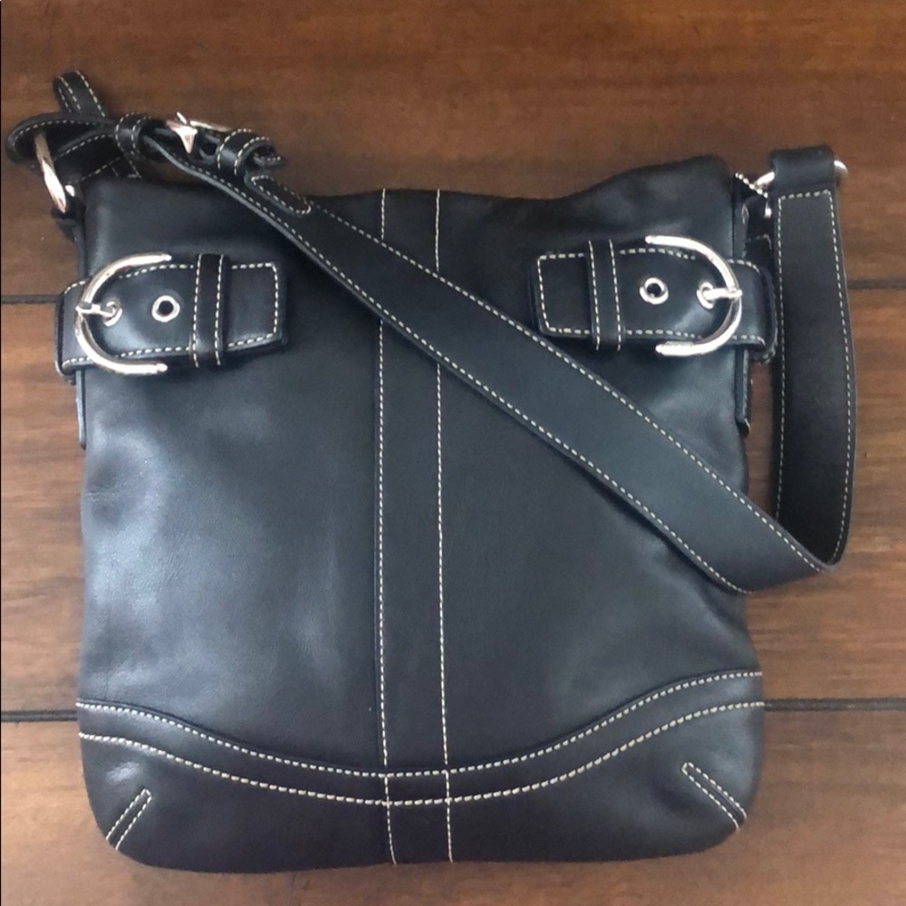 VINTAGE COACH Black Leather Soho Slim Duffle Bag